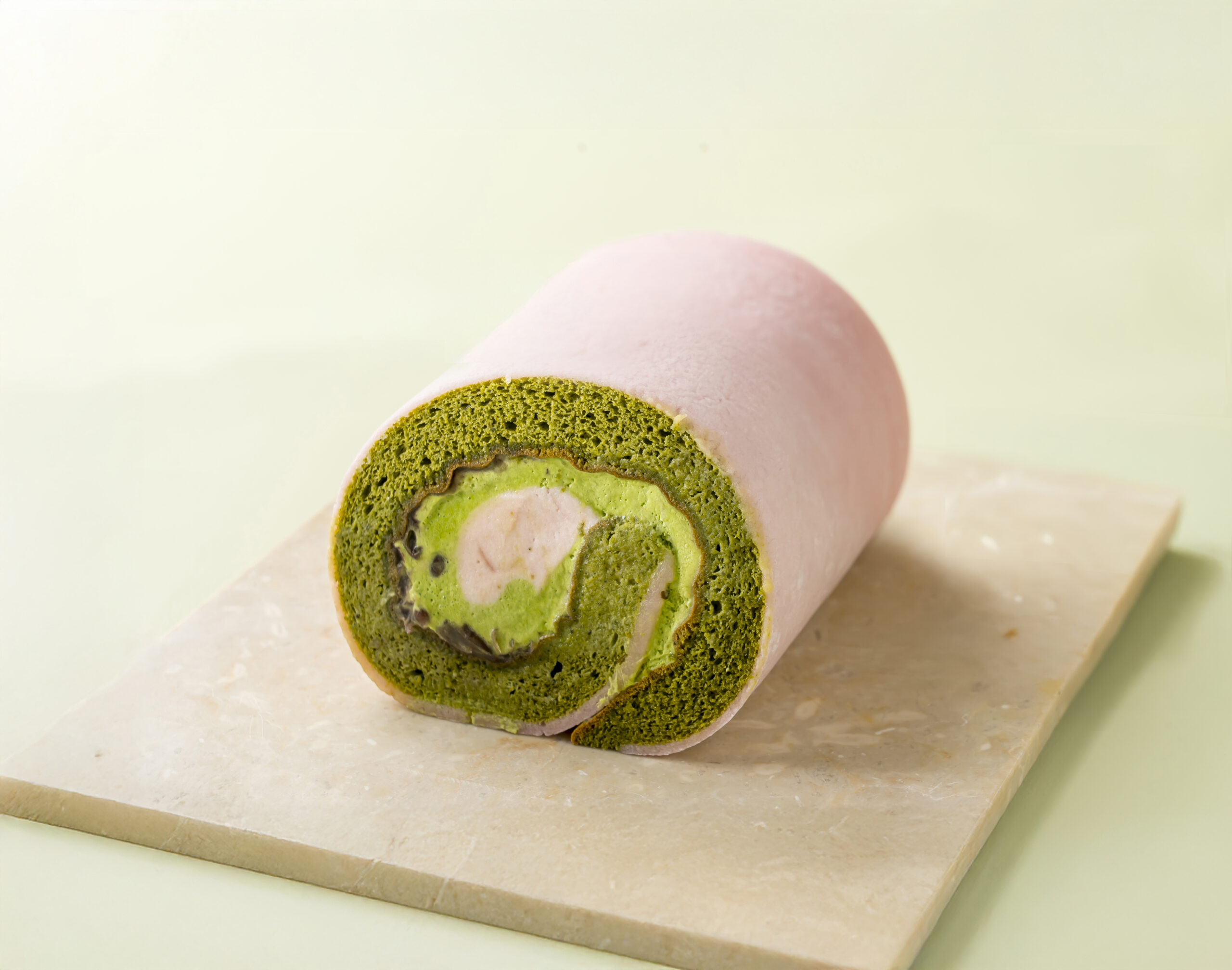 sakura-rollhalf-cake