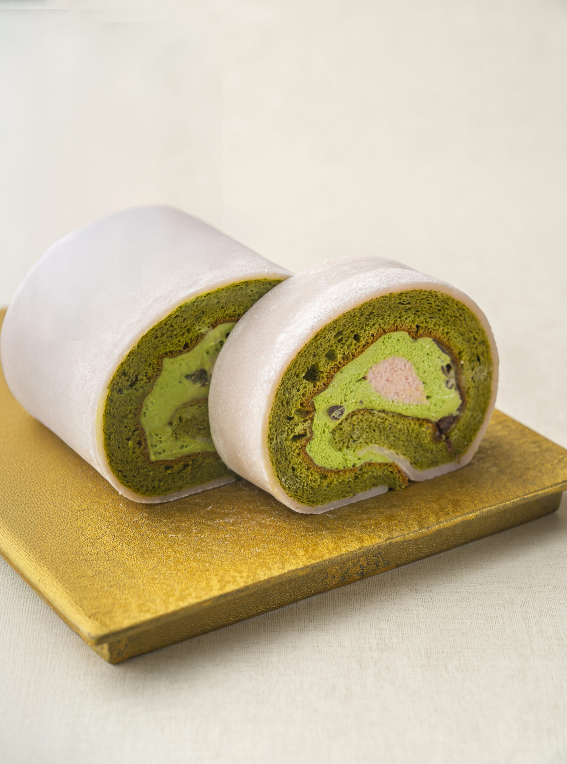 sakura-rollhalf-cake