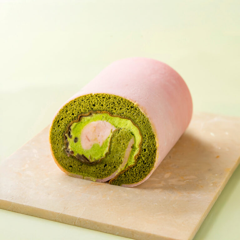 sakura-rollhalf-cake